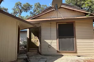 542 Greenwood St, Canyon Lake, TX 78133 - Photo 9