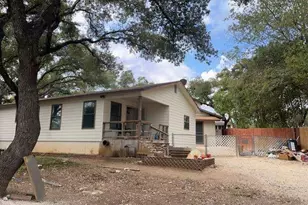 542 Greenwood St, Canyon Lake, TX 78133 - Photo 7