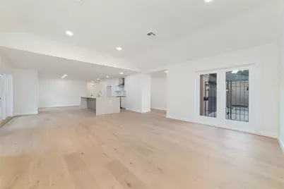 15651 Whitewater Lane, Houston, TX 77079 - Photo 5