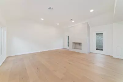 15651 Whitewater Lane, Houston, TX 77079 - Photo 3