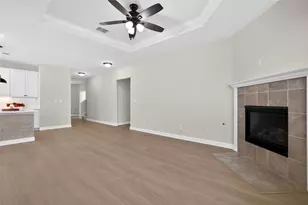 2080 Lost Timbers Dr, Conroe, TX 77304 - Photo 19