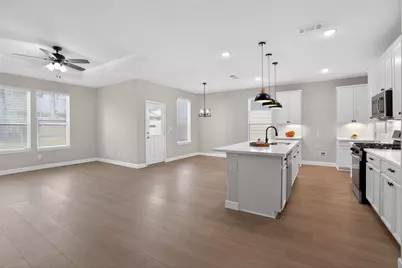 2080 Lost Timbers Drive, Conroe, TX 77304 - Photo 9