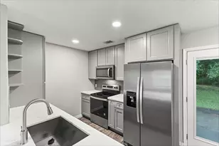 28922 Red River Loop, Spring, TX 77386 - Photo 9