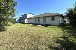 9329 Intervale St, Houston, TX 77075 - Photo 9