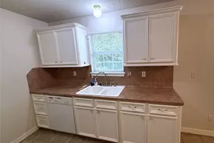 9329 Intervale St, Houston, TX 77075 - Photo 5