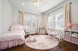 211 E 24th St, Houston, TX 77008 - Photo 23