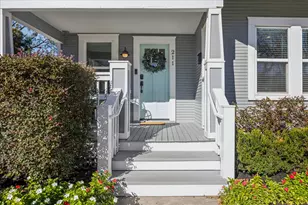 211 E 24th St, Houston, TX 77008 - Photo 3