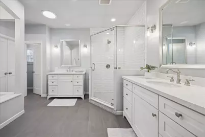 211 E 24th Street, Houston, TX 77008 - Photo 17