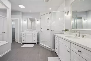 211 E 24th St, Houston, TX 77008 - Photo 17