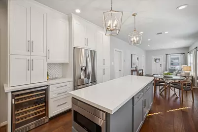 211 E 24th Street, Houston, TX 77008 - Photo 7