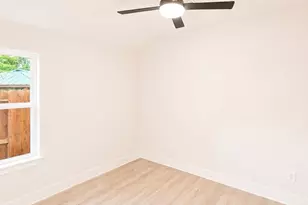 142A College St, Fresno, TX 77545 - Photo 19
