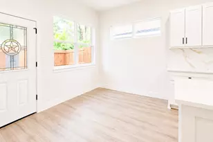 142A College St, Fresno, TX 77545 - Photo 9