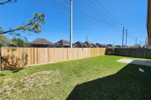 13705 Rainwater Dr, Pearland, TX 77584 - Photo 31
