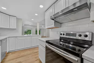 12633 Memorial Dr, Houston, TX 77024 - Photo 23