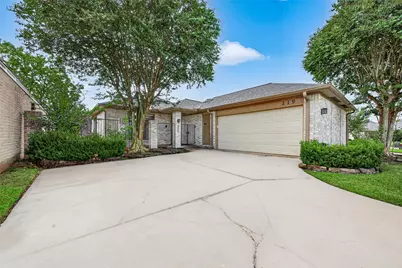 219 Essex Place, Stafford, TX 77477 - Photo 5