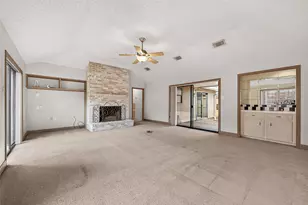 219 Essex Pl, Stafford, TX 77477 - Photo 17