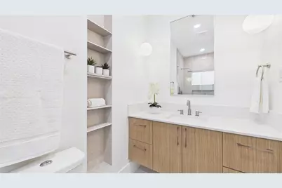 602 Skyland Terrace Way, Houston, TX 77009 - Photo 9