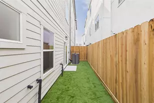 602 Skyland Terrace Way, Houston, TX 77009 - Photo 37