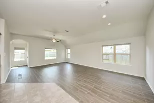 12421 Berberry Dr, Texas City, TX 77568 - Photo 9