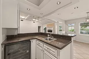 206 Briar Hill Dr, Houston, TX 77042 - Photo 23