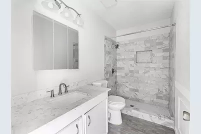 11939 Flushing Meadows Drive, Houston, TX 77089 - Photo 9