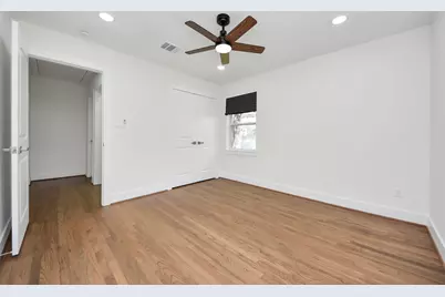 4218 T C Jester Blvd, Houston, TX 77018 - Photo 27