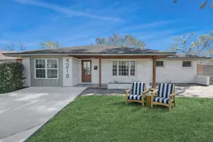 4218 T C Jester Blvd, Houston, TX 77018 - Photo 11