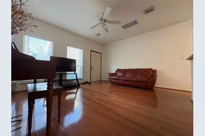 2241 Naomi Street, Houston, TX 77054 - Photo 5