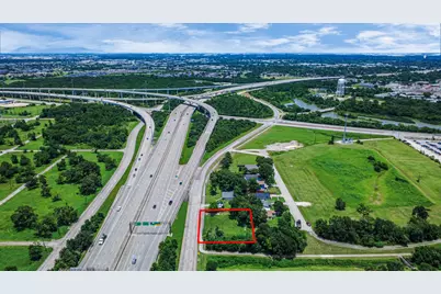 302 N Highway 146, Baytown, TX 77520 - Photo 7