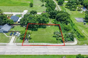 302 N Hwy 146, Baytown, TX 77520 - Photo 1