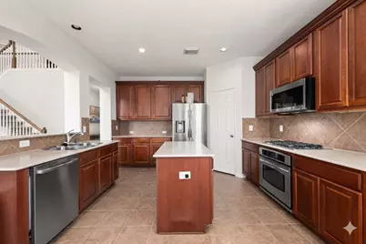 5119 Silver Oak Drive, Pasadena, TX 77505 - Photo 9