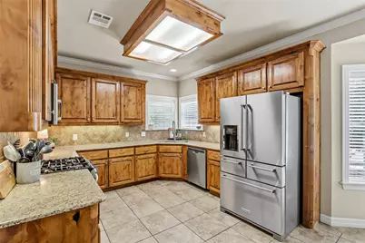 2700 Hickory Court, Bryan, TX 77808 - Photo 3