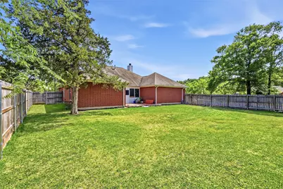 2700 Hickory Court, Bryan, TX 77808 - Photo 5