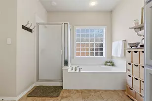 2700 Hickory Ct, Bryan, TX 77808 - Photo 23