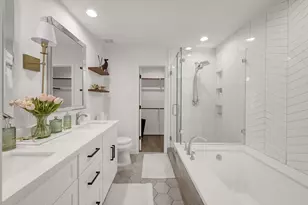 246 N Walden Elms Cir, The Woodlands, TX 77382 - Photo 23