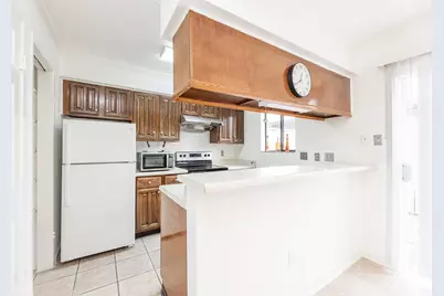 2120 Wilcrest Drive #107, Houston, TX 77042 - Photo 9