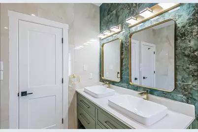 5014 Creekmont Drive, Houston, TX 77091 - Photo 7
