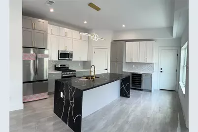 5014 Creekmont Drive, Houston, TX 77091 - Photo 3
