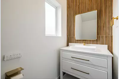 5014 Creekmont Drive, Houston, TX 77091 - Photo 11