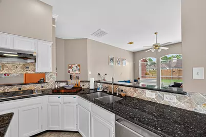 14015 Loch Creek Ct Court, Houston, TX 77062 - Photo 21