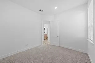 30902 Pigeon Vly Dr, Waller, TX 77484 - Photo 5