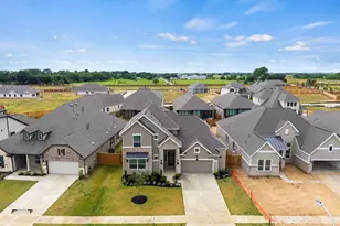 30902 Pigeon Vly Dr, Waller, TX 77484 - Photo 35