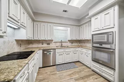 2906 Eagle Creek Drive, Kingwood, TX 77345 - Photo 9
