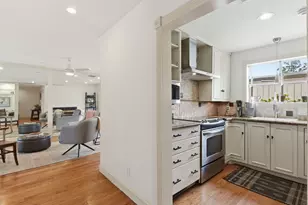 1918 Vassar St, Houston, TX 77098 - Photo 11