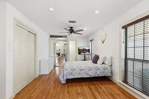 1918 Vassar St, Houston, TX 77098 - Photo 25