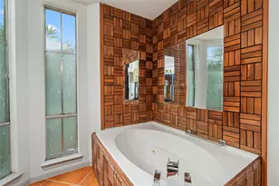 1513 Beaconshire Rd, Houston, TX 77077 - Photo 27