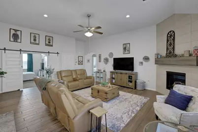 11706 Champions Gate Drive, Mont Belvieu, TX 77535 - Photo 11