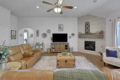 11706 Champions Gate Drive, Mont Belvieu, TX 77535 - Photo 9