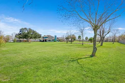 2203 Lomax, La Porte, TX 77571 - Photo 35