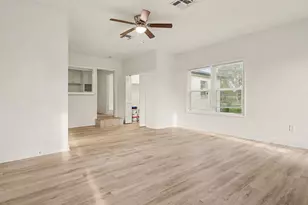654 Ridge Dr, Crosby, TX 77532 - Photo 5